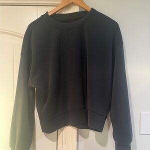 Lululemon Perfectly Oversized Cropped Crew *Softstreme
Black